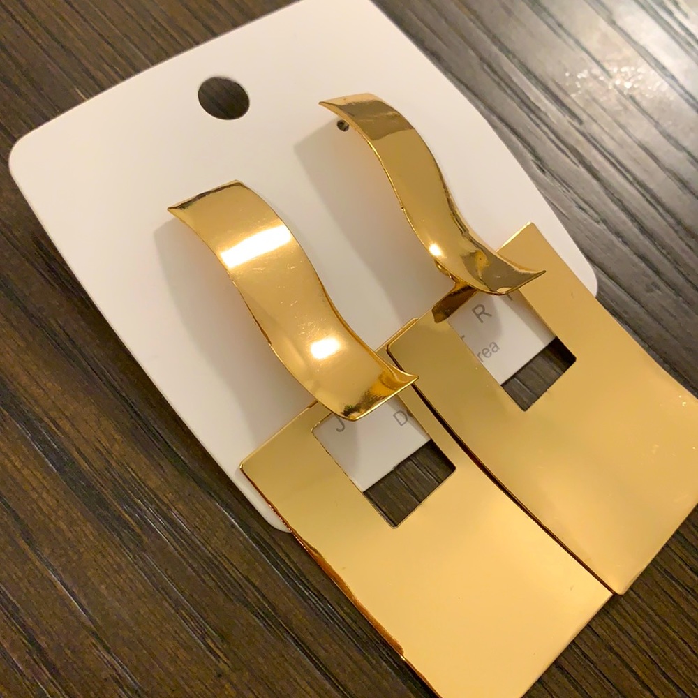 🤩 Unique & Classy Earrings 🤩